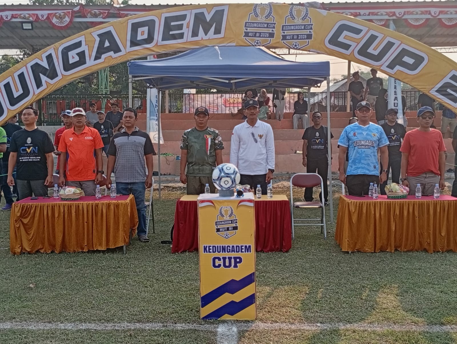 Camat Kedungadem Buka Turnamen Sepak Bola Antar Desa dalam Rangka HUT RI ke-81
