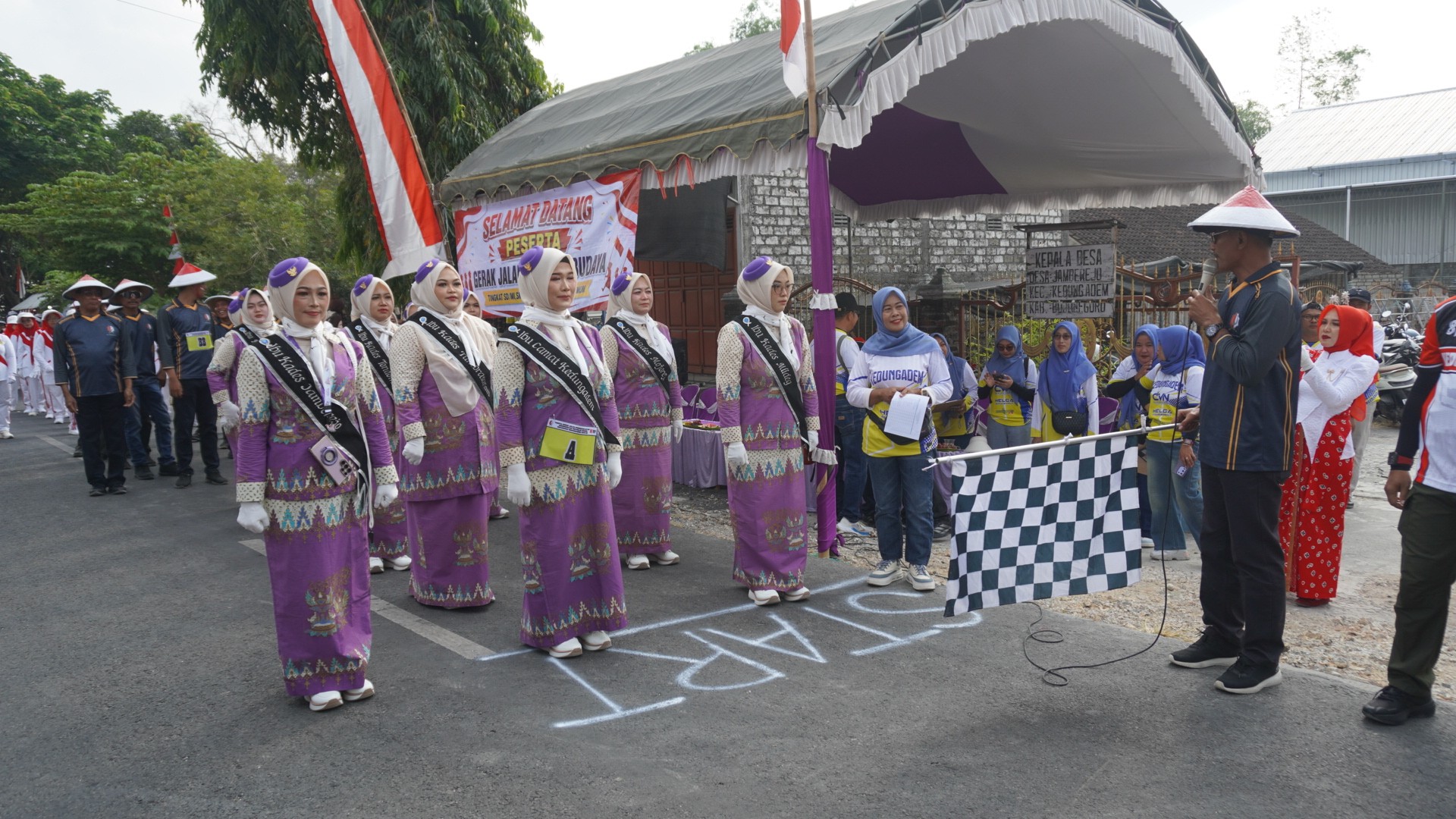 Gerak Jalan Tingkat SMA/SMK dan Umum Kecamatan Kedungadem