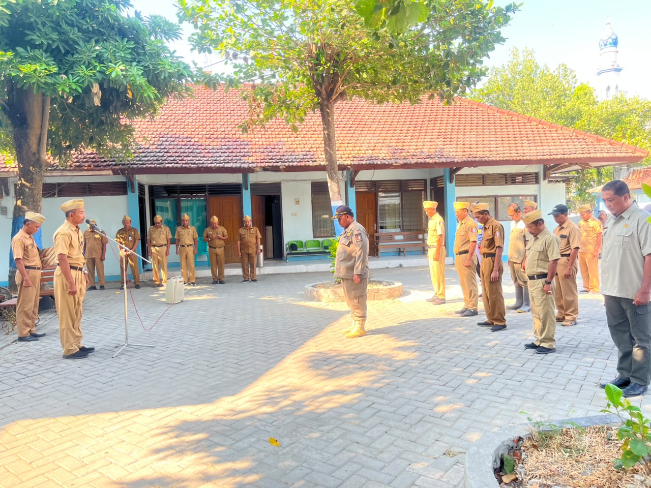 Apel Pagi Kecamatan Kedungadem, Wujud Disiplin dan Penghormatan atas Pengabdian ASN