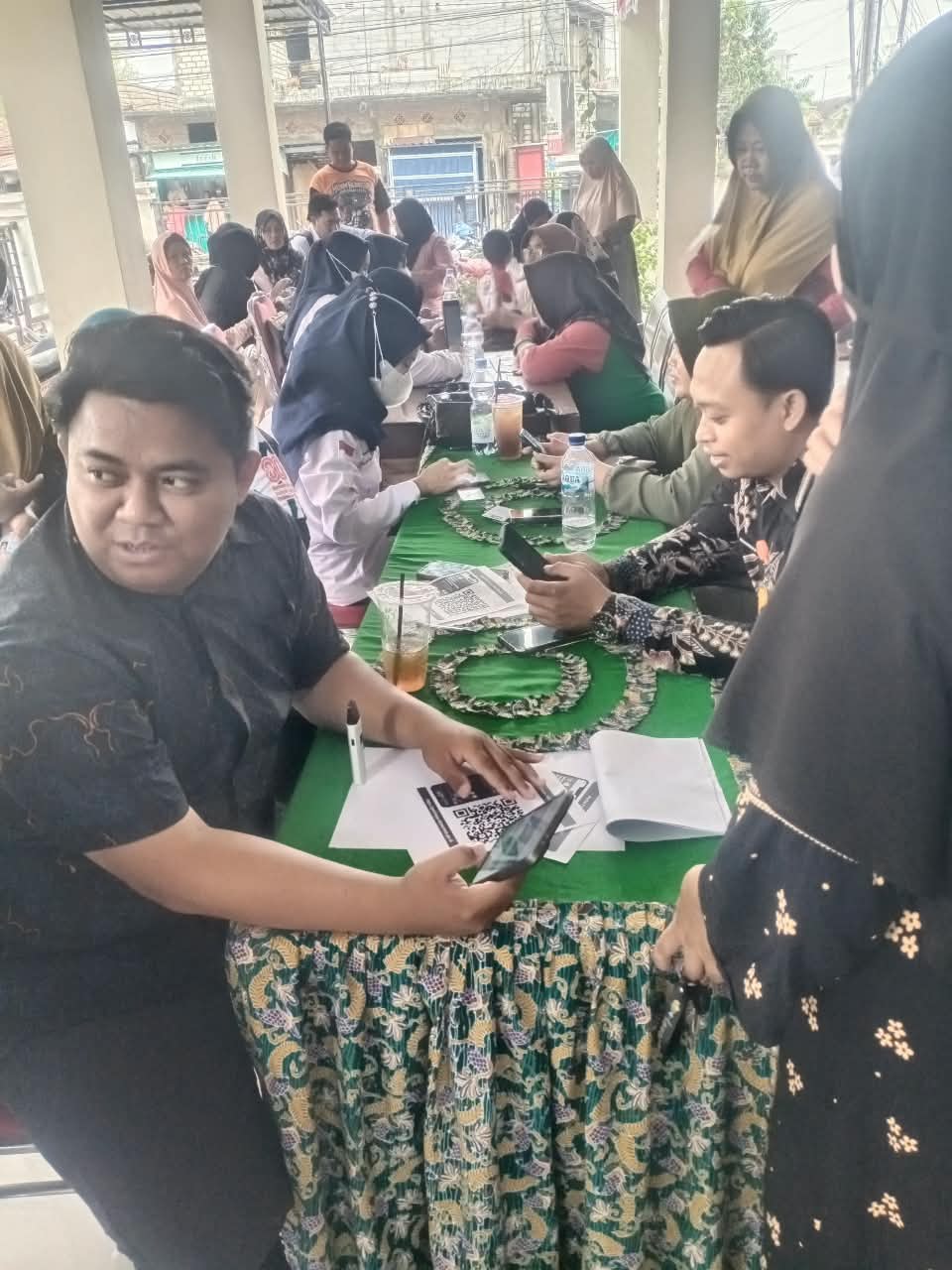 Kegiatan Aktivasi IKD & PERLINSOS di Desa Balongcabe