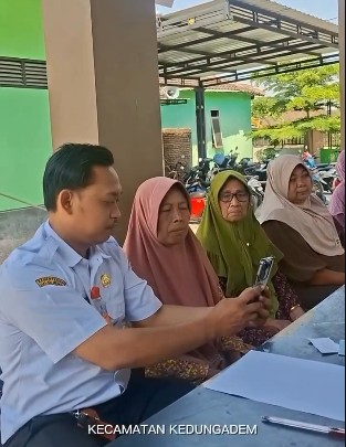 AKTIVASI IKD DAN PELAYANAN PERLINSOS DESA DUWEL