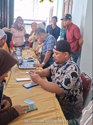 Pelaksanaan Kegiatan Aktivasi IKD & PERLINSOS di Desa Babad
